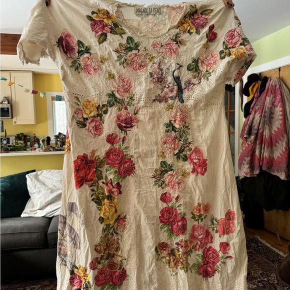 Beautiful Magnolia Pearl wearable art dress. Coronado Eyelet Pearl colored - Picture 12 of 12